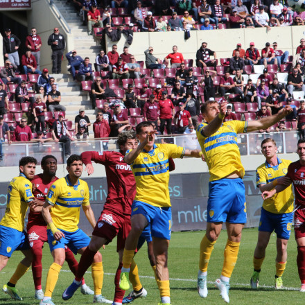 ΑΕΛ Novibet - Παναιτωλικός 1-2: «Απόδραση» των Αγρινιωτών από τη Λάρισα με σφραγίδα Άλεξιτς