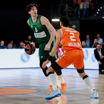 Βαλένθια - Παναθηναϊκός AKTOR 102-84: Υπέκυψε στην αδιανόητη ευστοχία των Ισπανών