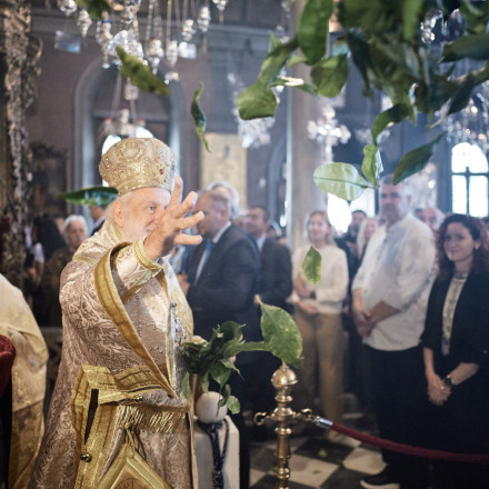 Μικρή Ανάσταση: Από το πένθος στη χαρά, από τη σιωπή στη ζωή