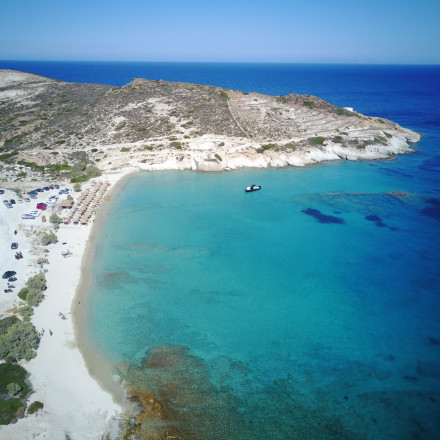 To Conde Nast Traveller ανέδειξε τις 8 κρυμμένες παραλίες «διαμάντια» στην Ελλάδα