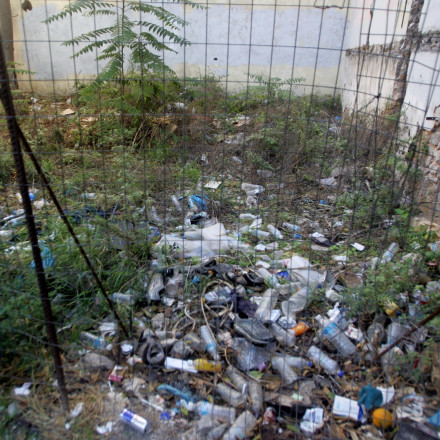 Ακαθάριστα οικόπεδα: Τι πρέπει να κάνετε για να αποφύγετε τα πρόστιμα