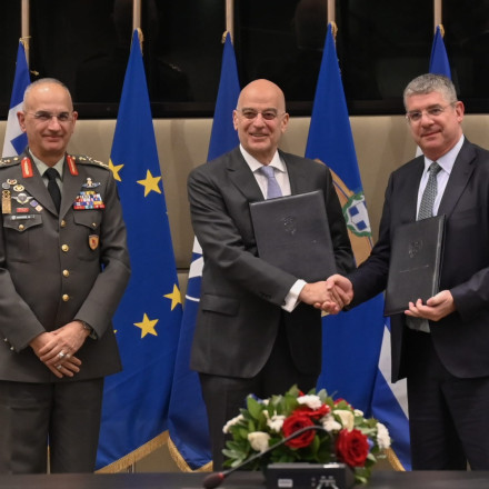 Στρατόπεδα: «Ψαλίδι» 50% στην κατανάλωση ενέργειας - 17,2 εκατ. ευρώ ετήσια εξοικονόμηση