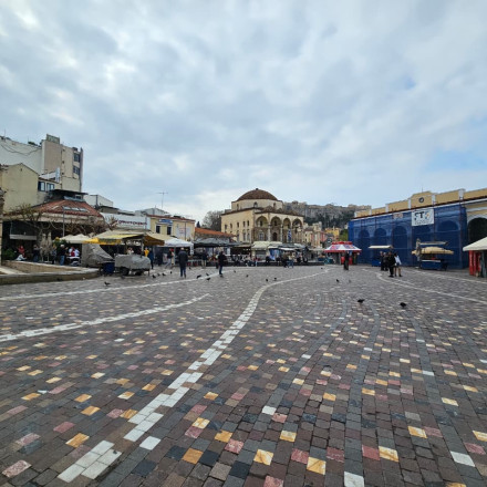 Μια Αθήνα... διαφορετική: Άδειοι δρόμοι και απόλυτη ησυχία το Πάσχα