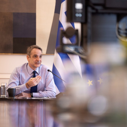 Τηλεδιάσκεψη Ευρωπαίων ηγετών για τα social - Παρέμβαση Μητσοτάκη για μηχανισμό επαλήθευσης ηλικίας