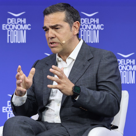 Τσίπρας στο Οικονομικό Φόρουμ των Δελφών: «Έρχομαι για να επιστρέψει η χώρα στην κανονικότητα»