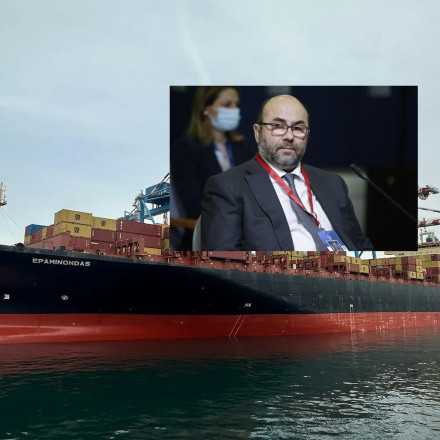 Στον Γιώργο Γιουρούκο ανήκει το πλοίο που χτυπήθηκε στο Ομάν - Ζημιές στη γέφυρα, σώο το πλήρωμα