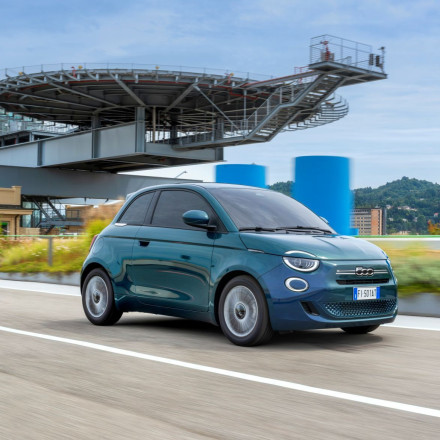 Διαθέσιμο στην Ελλάδα το νέο Fiat 500 Hybrid