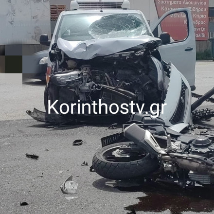 Θανατηφόρο τροχαίο στην Κόρινθο: Νεκρός 68χρονος αναβάτης μηχανής μετά από σύγκρουση με φορτηγάκι