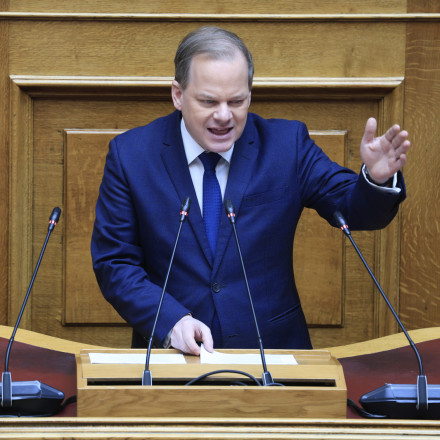 Ένταση μεταξύ Κώστα Καραμανλή και Ζωής Κωνσταντοπούλου - «Κάποιοι έπεσαν τόσο χαμηλά»