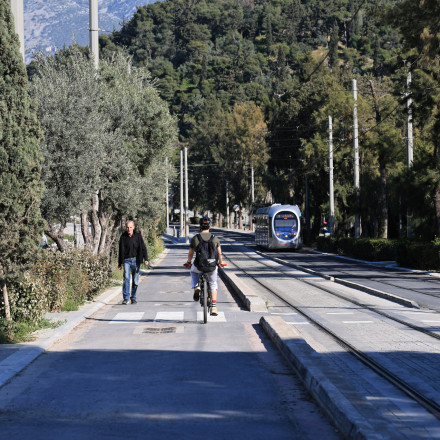 Kυριακάτικη «κόντρα» Δούκα - Μητσοτάκη για Βασιλίσσης Όλγας:«Ιδιωτικός δρόμος με έξοδα του κράτους;»