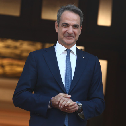 Κυβέρνηση: Το ΠΑΣΟΚ σε «μάχη επιβίωσης» απέναντι σε Τσίπρα - Καρυστιανού