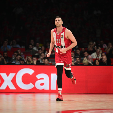 Ο «ασταμάτητος» Νίκολα Μιλουτίνοφ MVP των Game 1 στα playoffs
