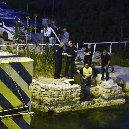 Διώρυγα Κορίνθου: Θρίλερ με 16χρονη που βρέθηκε να επιπλέει στο νερό, έπεσε από ύψος 50 μέτρων