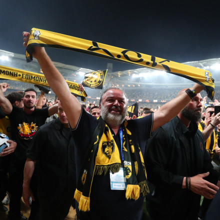 ΑΕΚ: Έκρηξη χαράς στην «Allwyn Arena» για την κατάκτηση του πρωταθλήματος
