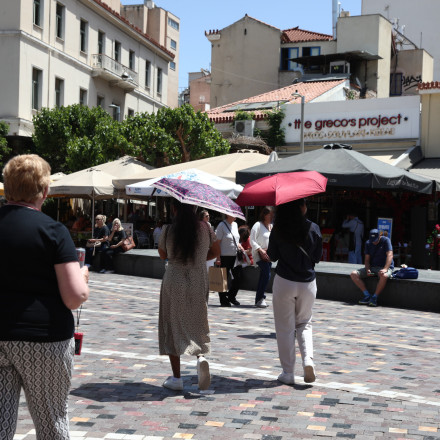 Ήλιος το πρωί, βροχές και καταιγίδες το απόγευμα: Ο καιρός της Τετάρτης