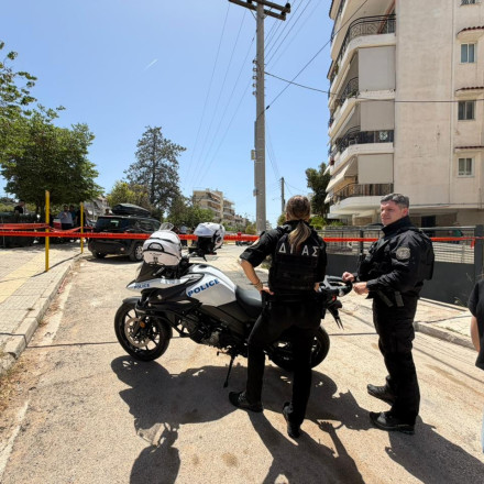 Ηλιούπολη: «Οι προσευχές μας είναι μαζί της» - Η συγκινητική ανάρτηση του Δημάρχου για τις 17χρονες