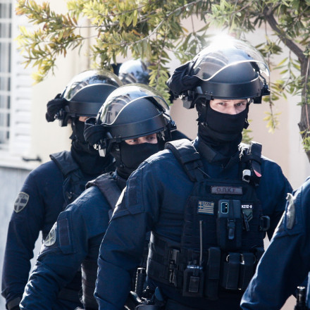Κρήτη: Ενώπιον εισαγγελέα οι 18 συλληφθέντες για το κύκλωμα ναρκωτικών και όπλων