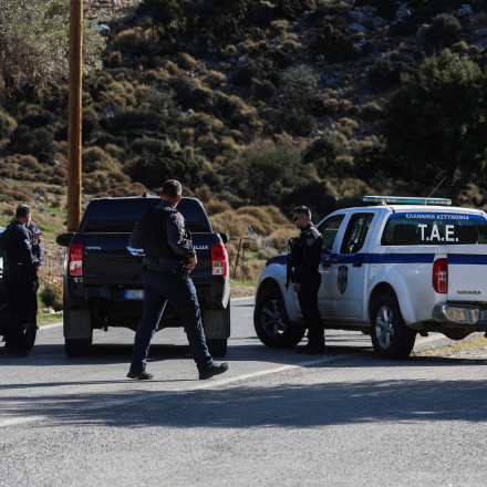 Κρήτη: Μεγάλη επιχείρηση της ΕΛΑΣ για παράνομες επιδοτήσεις από ΟΠΕΚΕΠΕ- Βρέθηκαν όπλα και ναρκωτικά