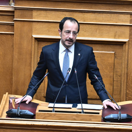Ιστορική ομιλία Χριστοδουλίδη στη Βουλή: «Δεν υφίσταται ούτε ως σκέψη η λύση δύο κρατών» στην Κύπρο