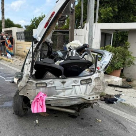 Θανατηφόρο τροχαίο στη Ρόδο: «Ξεκάθαρα πέρασε με κόκκινο» - Μαρτυρία «καίει» τον οδηγό της BMW
