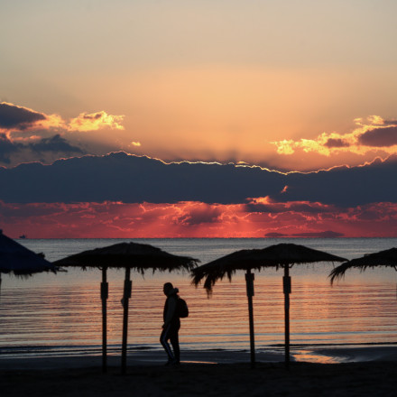 Καιρός: Τριήμερο για βουτιά στη θάλασσα - Άνοδος του υδράργυρου την Κυριακή