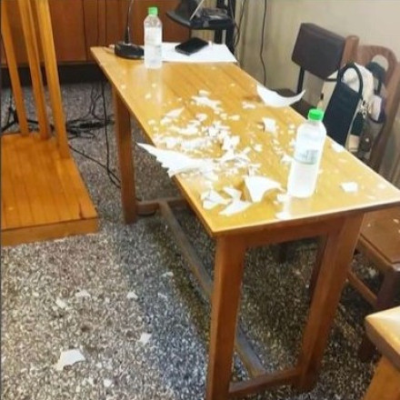 Νάουσα: Πολυέλαιος έπεσε στο κεφάλι δικηγόρου - «Ήταν μια μέρα σοκαριστική για μένα»