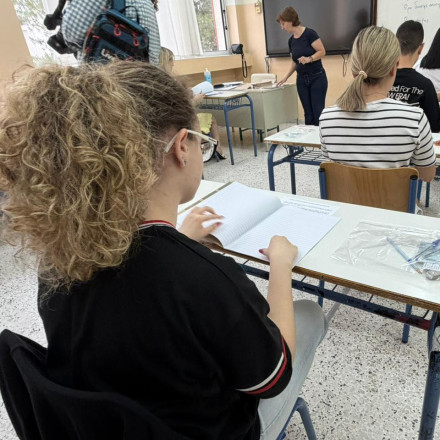Συνεχίζονται από Τρίτη οι Πανελλήνιες: Σε ποια μαθήματα εξετάζονται οι υποψήφιοι σε ΓΕΛ και ΕΠΑΛ