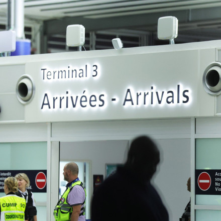 Γαλλία: Νέοι συναγερμοί για βόμβα σε 18 αεροδρόμια - Τα 10 ήδη εκκενώθηκαν