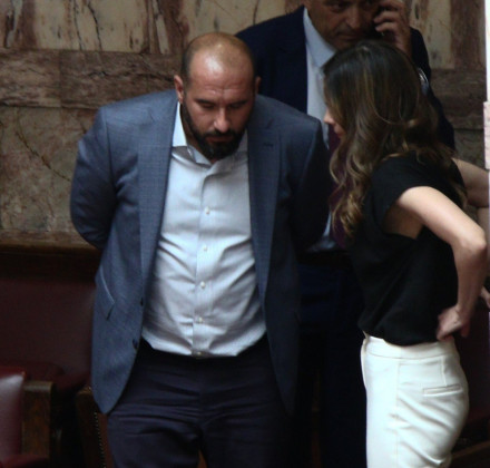 ΣΥΡΙΖΑ: Συγγνώμη Τζανακόπουλου σε Ρήγα για το περιστατικό της βραδιάς εκλογών ΣΥΡΙΖΑ: Συγγνώμη Τζανακόπουλου σε Ρήγα για το περιστατικό της βραδιάς εκλογών