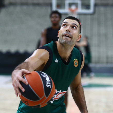 Εκτός για τον Παναθηναϊκό οι Σλούκας και Λεσόρ με Λαύριο