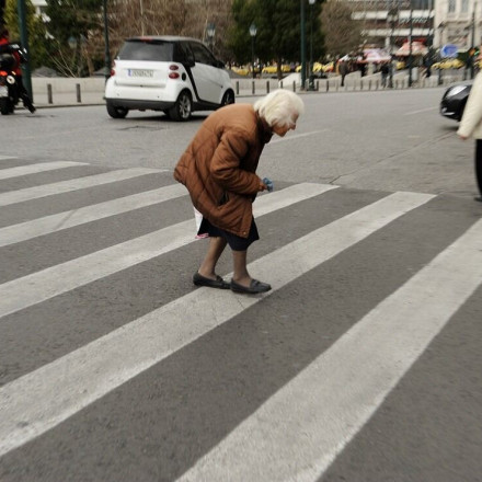 Αστυνομικός δίνει το καλό παράδειγμα και αποθεώνεται στο Tik Tok