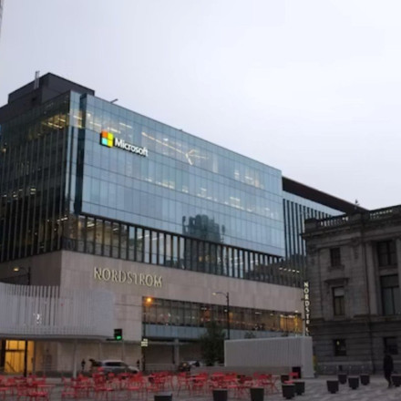 Microsoft: Στις ράγες η επένδυση του 1 δισ. ευρώ για Data Centers στην Ελλάδα