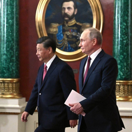 Βλάντιμιρ Πούτιν: Ανοησίες στην έκθεση του Κογκρέσου για ταυτόχρονο πόλεμο Ρωσίας – Κίνας με τις ΗΠΑ