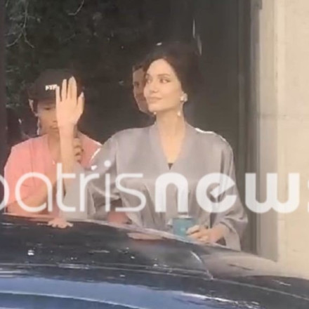 Το χειρόγραφο ραβασάκι της Τζολί στους Πυργιώτες