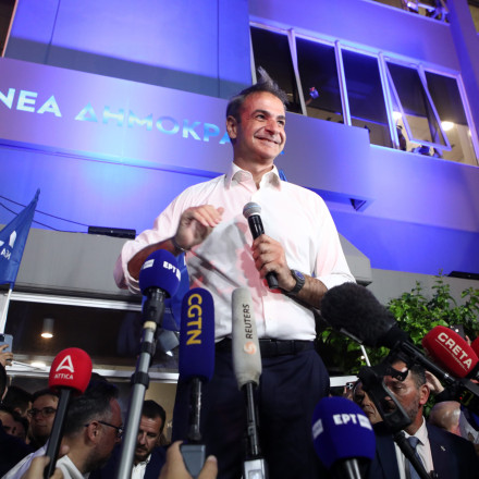 Μπαρουτοκαπνισμένος γραμματέας και η ΝΔ μπαίνει σε «λειτουργία εκλογών»
