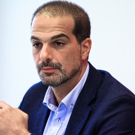 «Θρυαλλίδα η ίδρυση της ΕΛΑΣ από Τσίπρα»: Σκληρή επιστολή Σακελλαρίδη στα μέλη της Νέας Αριστεράς