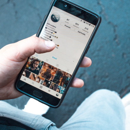 Το Instagram δοκιμάζει νέο σύστημα περιορισμού πρόσβασης σε περιεχόμενο για τους νέους