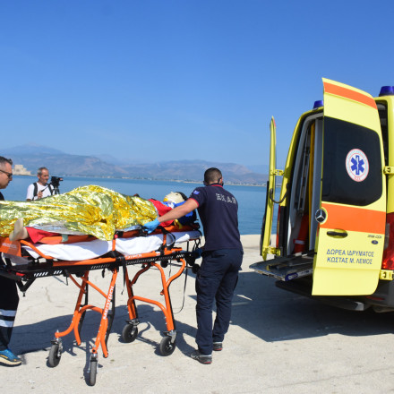 Αντιδράσεις για το εισιτήριο σε ασθενοφόρο στη Θάσο: Τι λέει ο πρόεδρος εργαζομένων ΕΚΑΒ στον FLASH