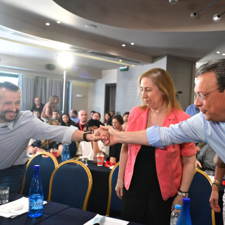 Αμφισβήτηση Φάμελλου: Ποιος θα κάνει πρώτος το βήμα;