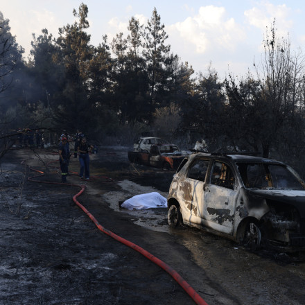 Θεσσαλονίκη: Βρέθηκε δεύτερη απανθρακωμένη σορός στη φωτιά - Φόβοι ότι ανήκει στον 12χρονο