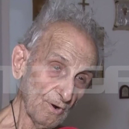 «Το μαχαίρι το έχω πάντα, δεν ήταν για τη Μάρω Κοντού»: Τι λέει ο 90χρονος που πήγε στο Αττικόν