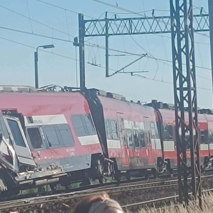 Σύγκρουση τρένων στην Πολωνία - Αναφορές για τραυματίες