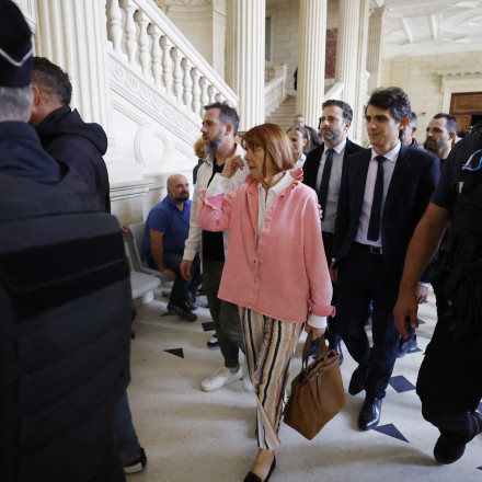 Βρετανία: Νάρκωναν και κακοποιούσαν γυναίκες, εντοπίστηκε διεθνές δίκτυο -Υπόθεση που θυμίζει Πελικό