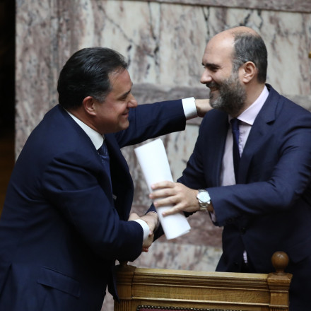 Μαρκόπουλος «καρφώνει» Γεωργιάδη για το τένις με Κασσελάκη: «Να παίζω τάβλι με τον Πολάκη;»