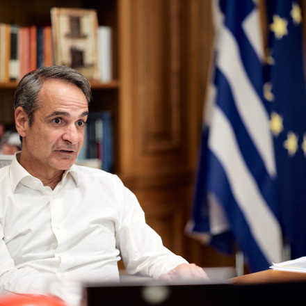 Μητσοτάκης: Στη Θεσσαλονίκη το πρώτο από τα 25 νέα τρένα – «Στόχος ένας αξιόπιστος σιδηρόδρομος»