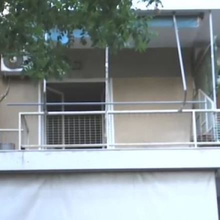 Θρίλερ με τη σορό στο Παγκράτι: Εξετάζεται ο αδερφός του νεκρού- Μαρτυρίες για ψυχολογικά προβλήματα