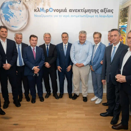 Παπασταύρου: Υπογραφές για έργα πόσιμου νερού στην Πελοπόννησο ύψους 13,8 εκατ