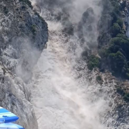 Λέκκας για την κατολίσθηση στον Μύρτο Κεφαλονιάς: «Είμαστε στα επίπεδα του αποδεκτού κινδύνου»