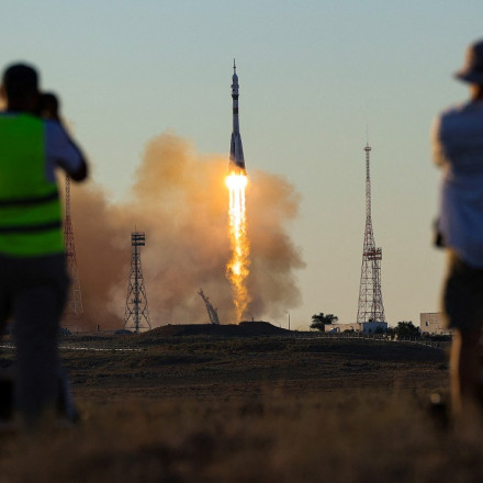 NASA και Roscosmos μαζί στο Διάστημα: Ρώσοι κοσμοναύτες κι Αμερικανός αστροναύτης στον Διεθνή Σταθμό