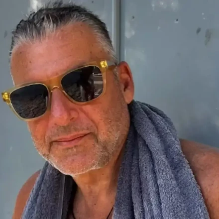 Οργισμένος Λιάγκας: «Αλήτες που ονομάζονται δημοσιογράφοι, την κοπέλα δίπλα μου δεν την ξέρω»